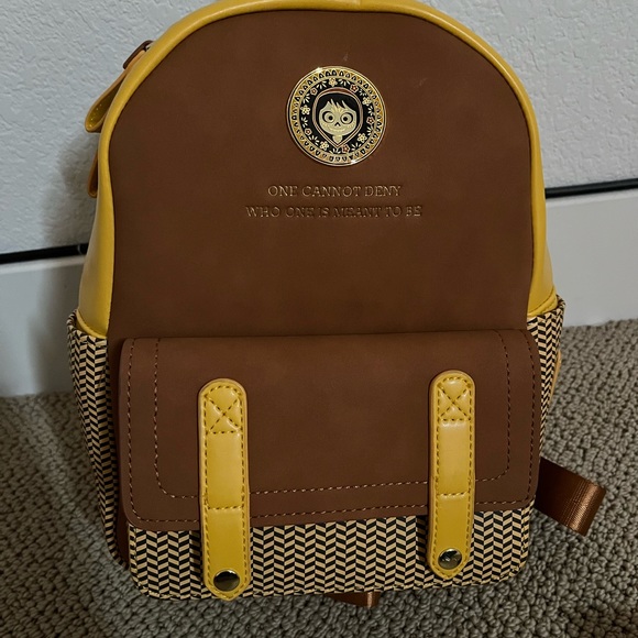 Coco loungefly mini backpack - Picture 5 of 6